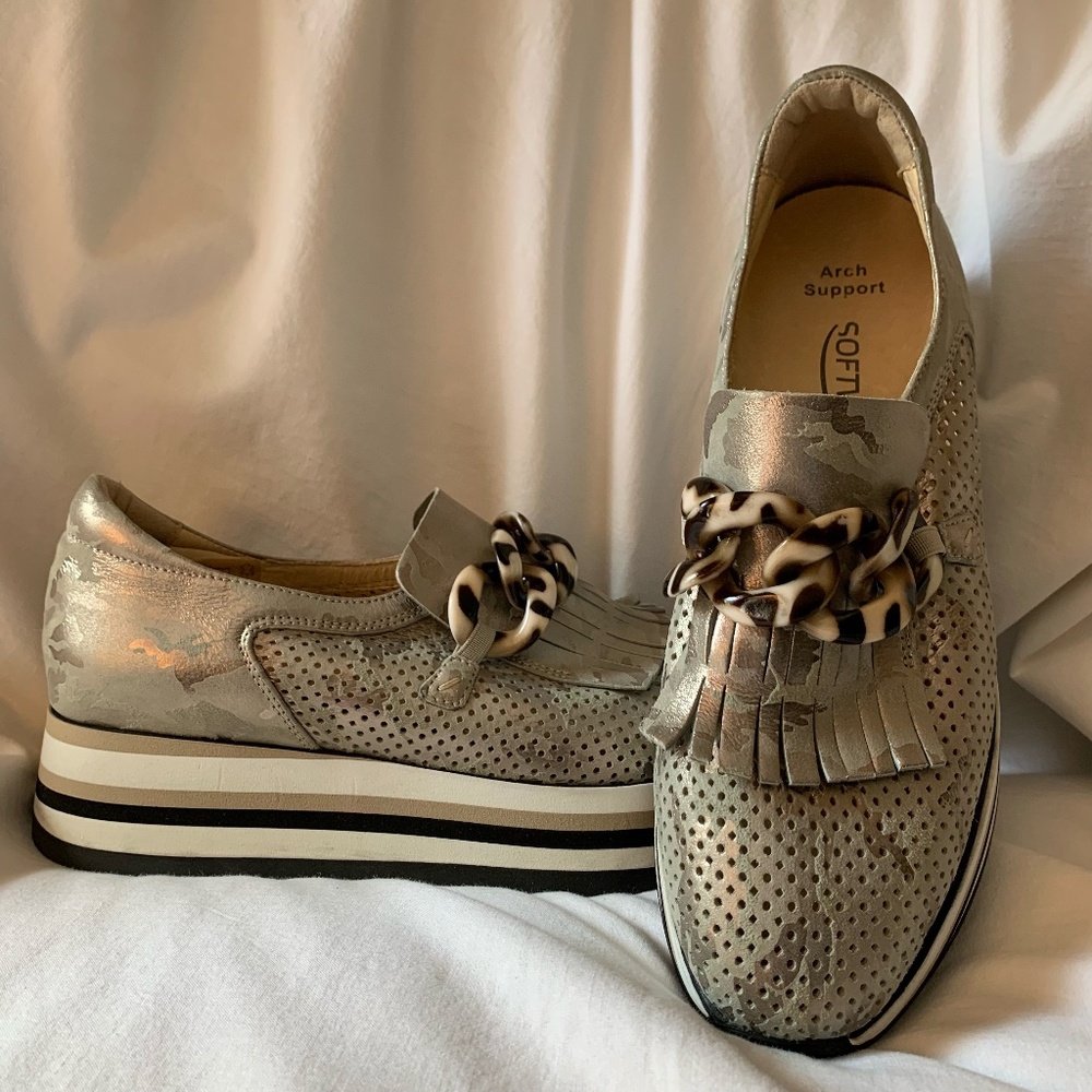 Softwaves 'Cadie Slip On' platform shoes in khaki camo